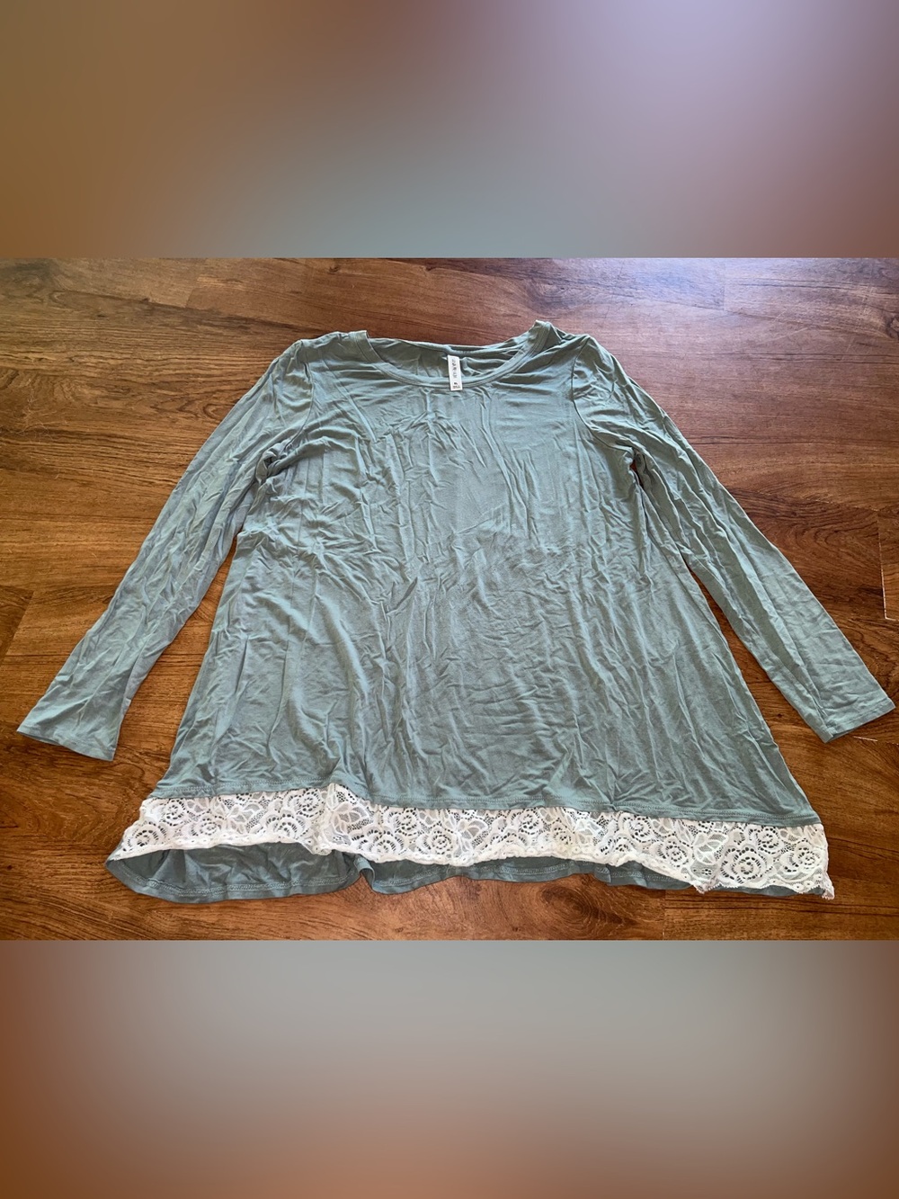 Zenana Premium Women’s XL Green Blouse with lace trimming
